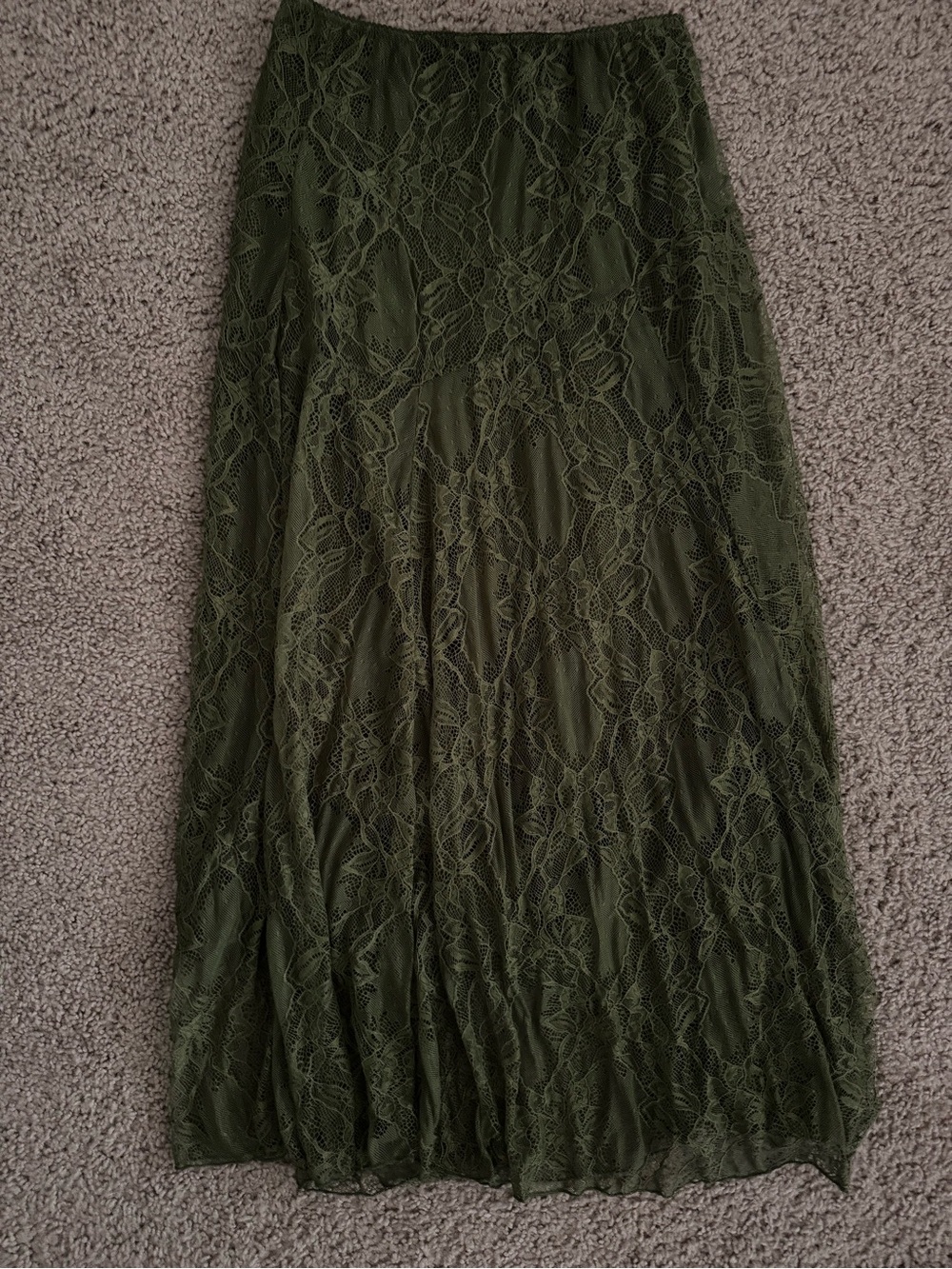 Floral Lace Maxi Skirt in Green Like New